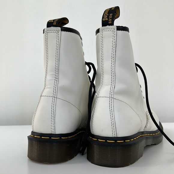 Dr. Martens 1460 Women’s Smooth Boots in White, size 8L - Picture 3 of 9